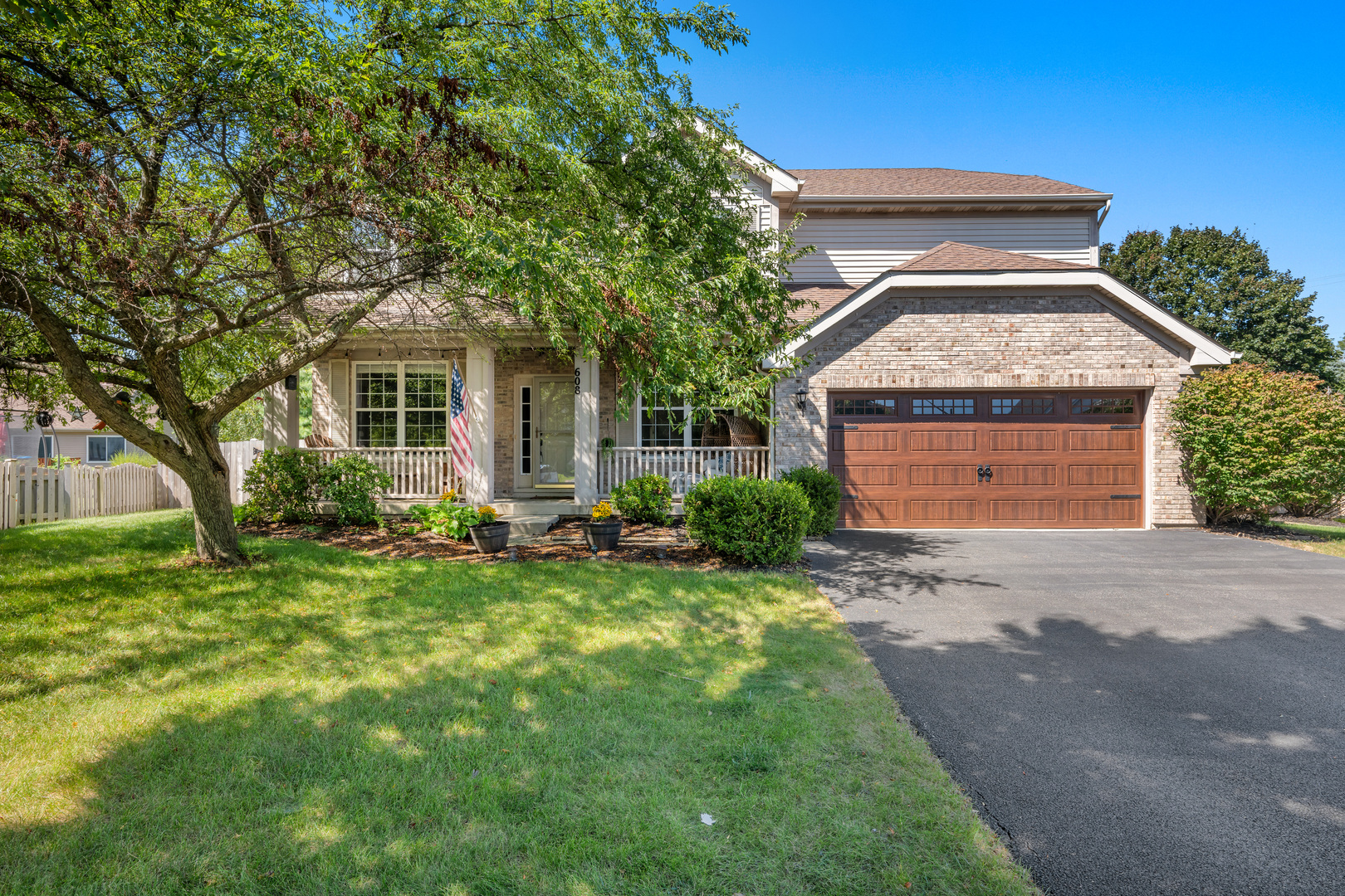 608 Whalen Court Property Photo 2