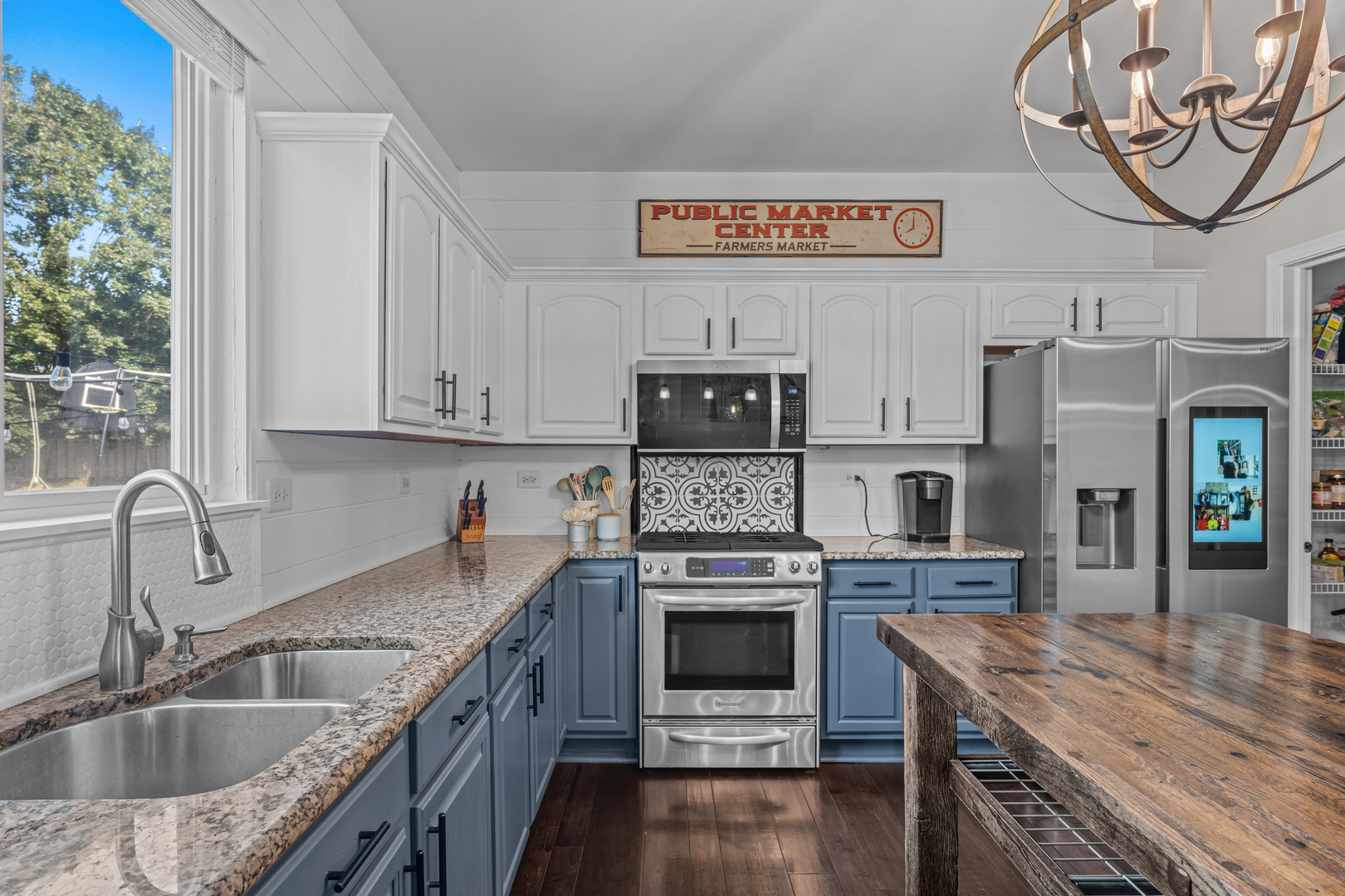 608 Whalen Court Property Photo 8