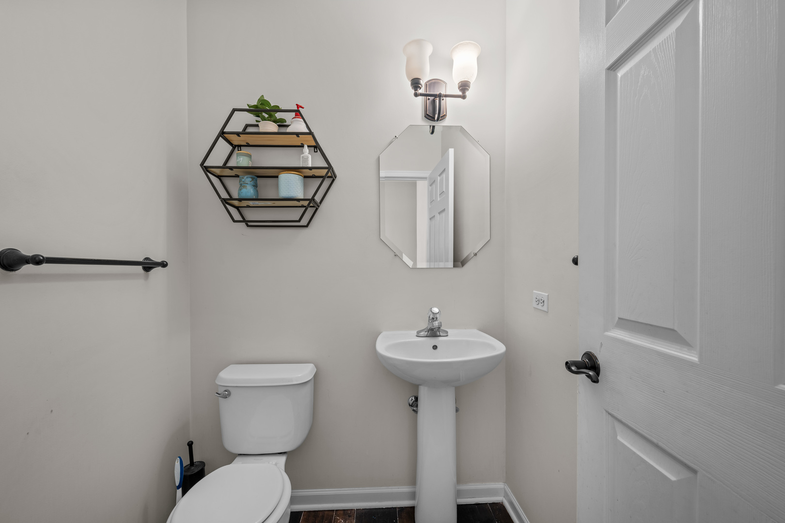 608 Whalen Court Property Photo 15
