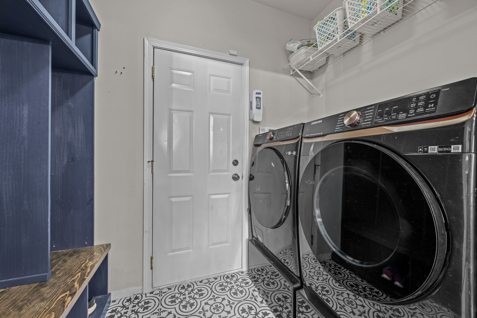 608 Whalen Court Property Photo 16