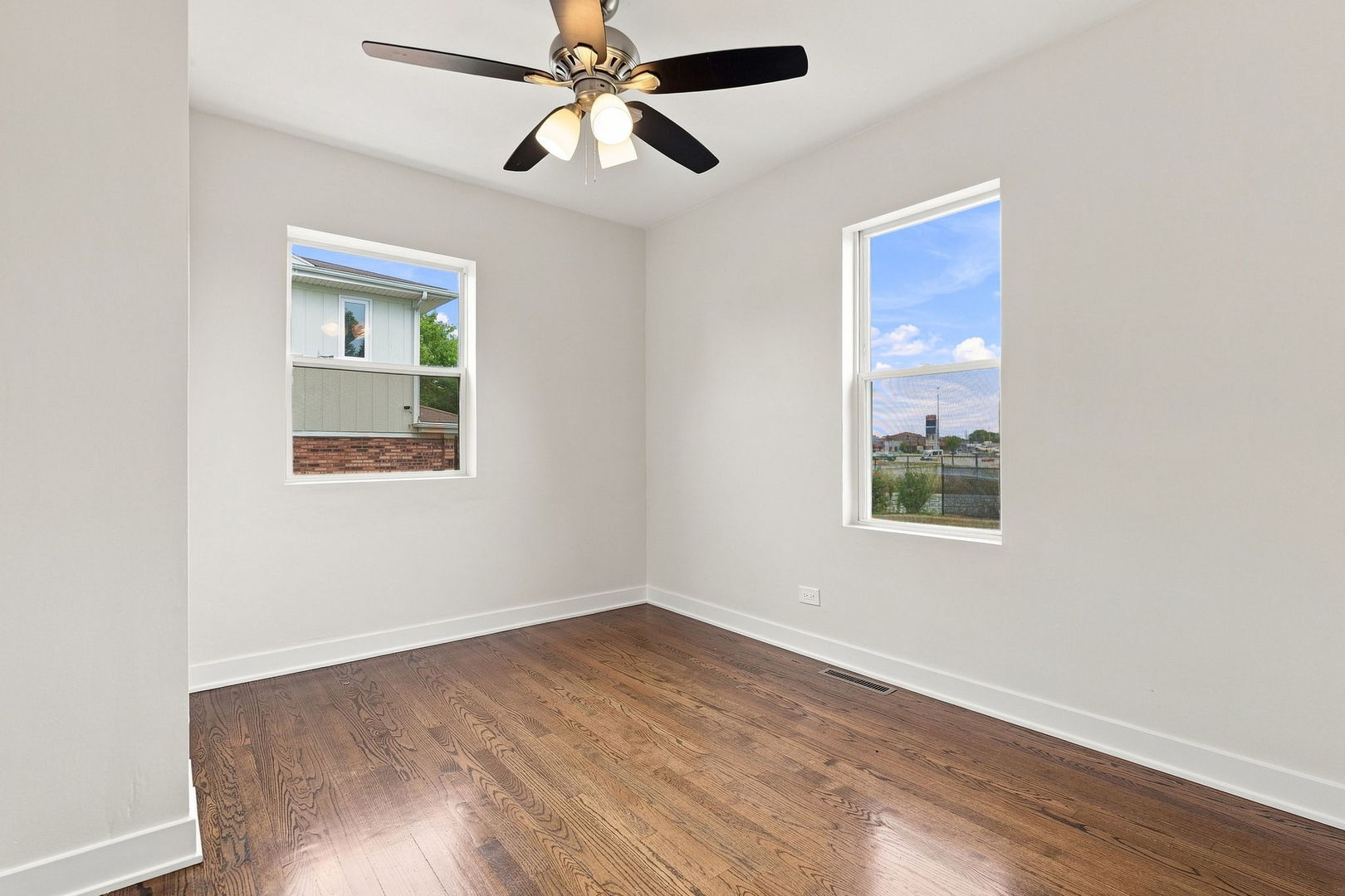 9524 Nashville Avenue Property Photo 11