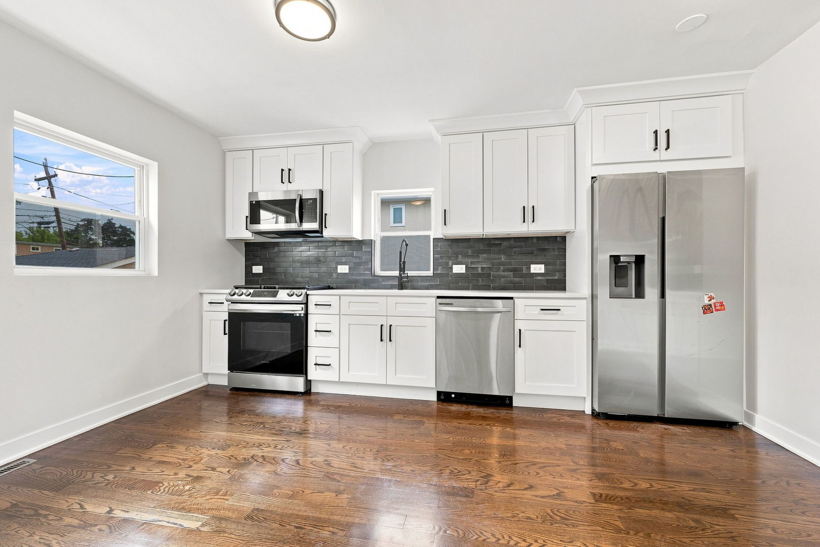 9524 Nashville Avenue Property Photo 14