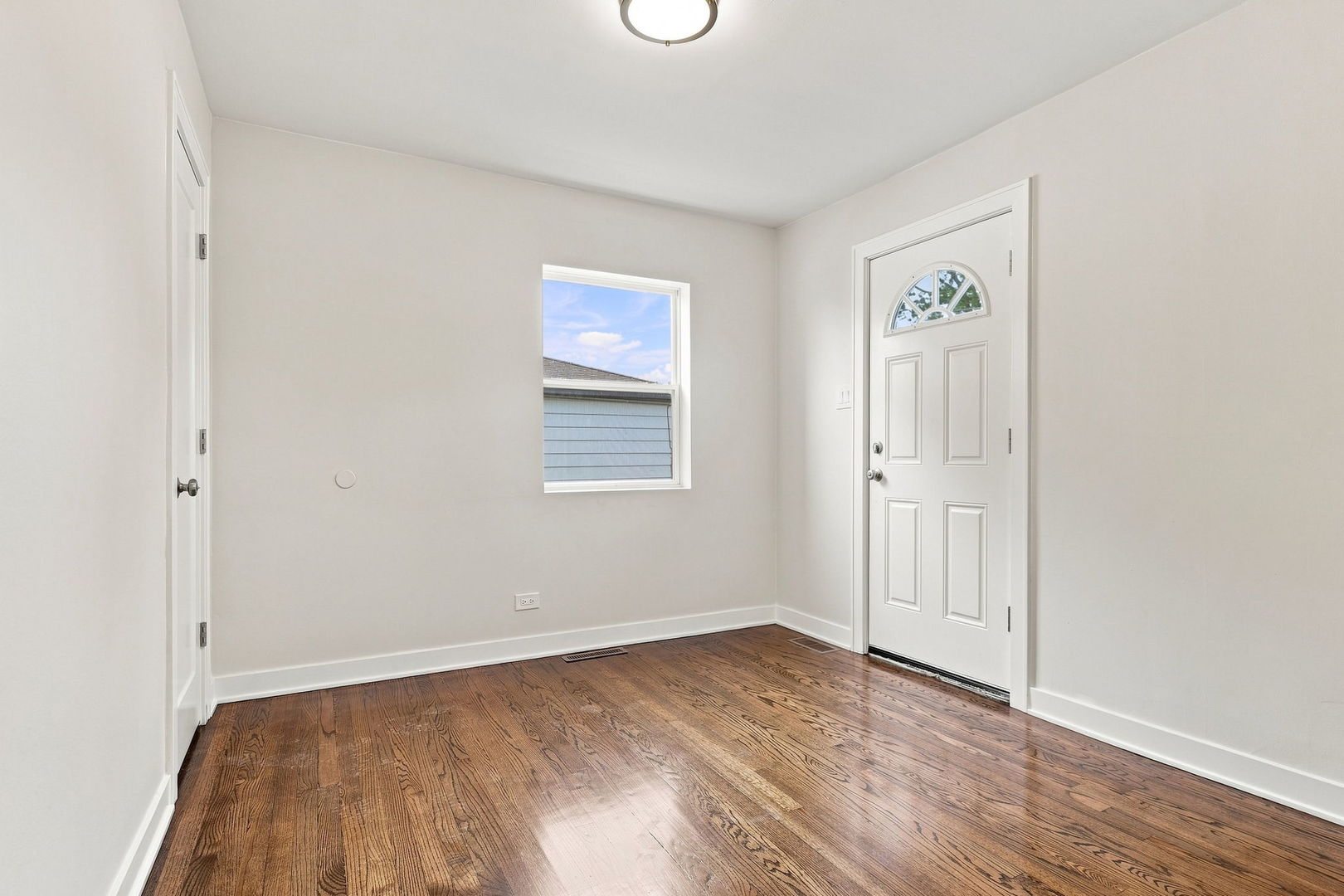 9524 Nashville Avenue Property Photo 17