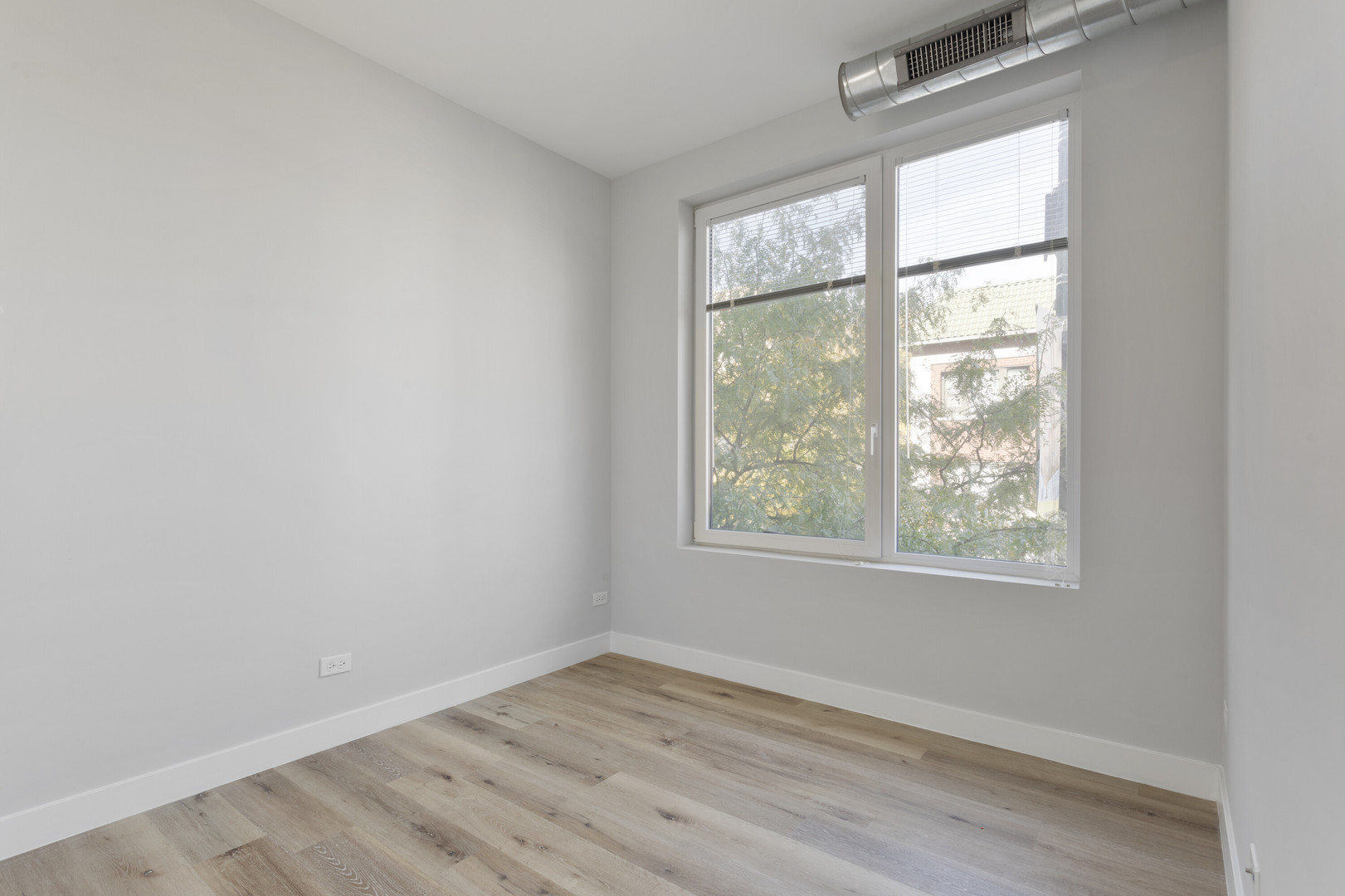1531 W Howard Avenue 210 Property Photo 9