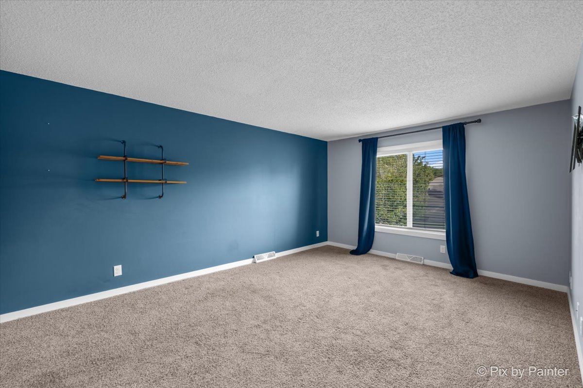 1511 Longwood Drive 1511 Property Photo 17