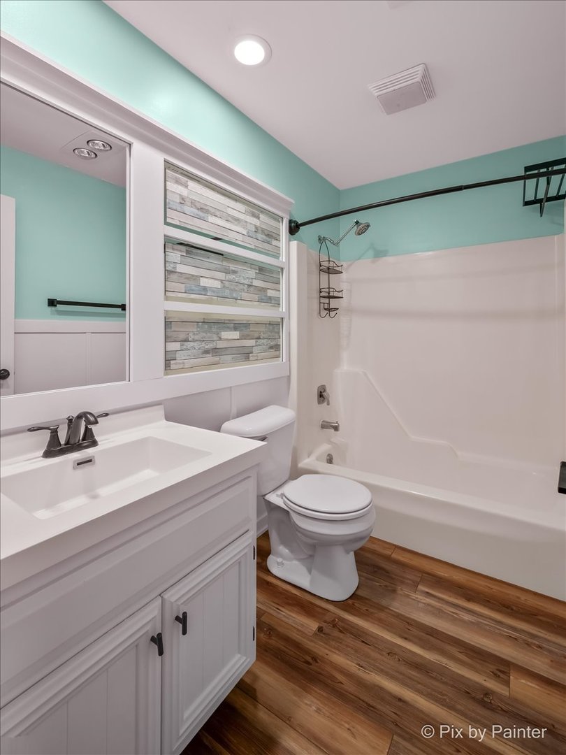 1511 Longwood Drive 1511 Property Photo 18