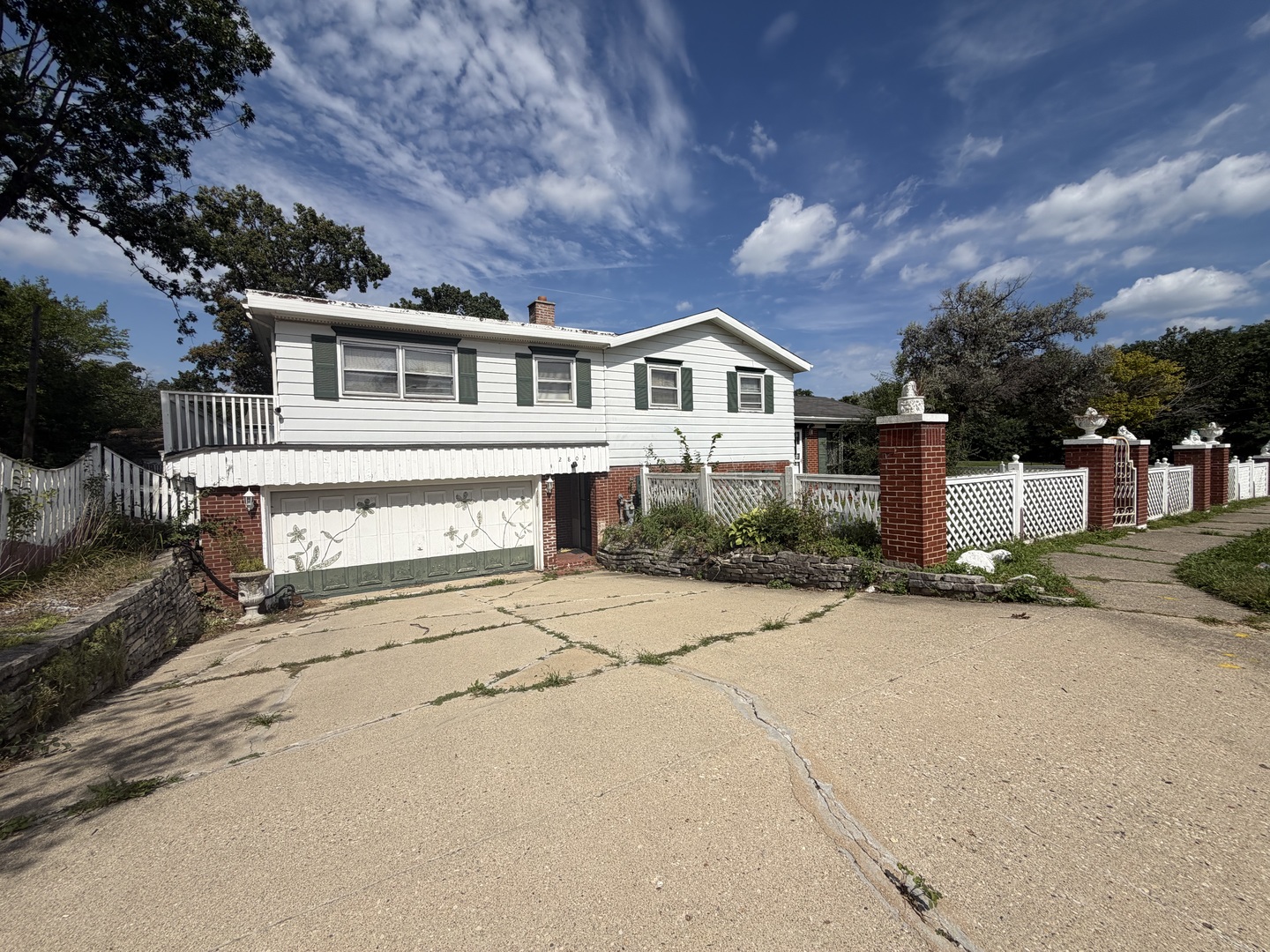 2802 18th Place Property Photo 2
