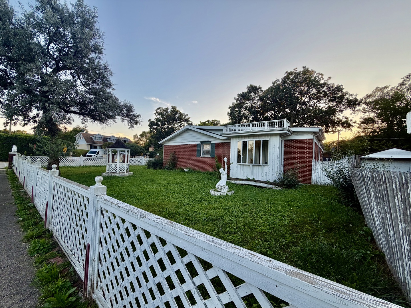2802 18th Place Property Photo 4