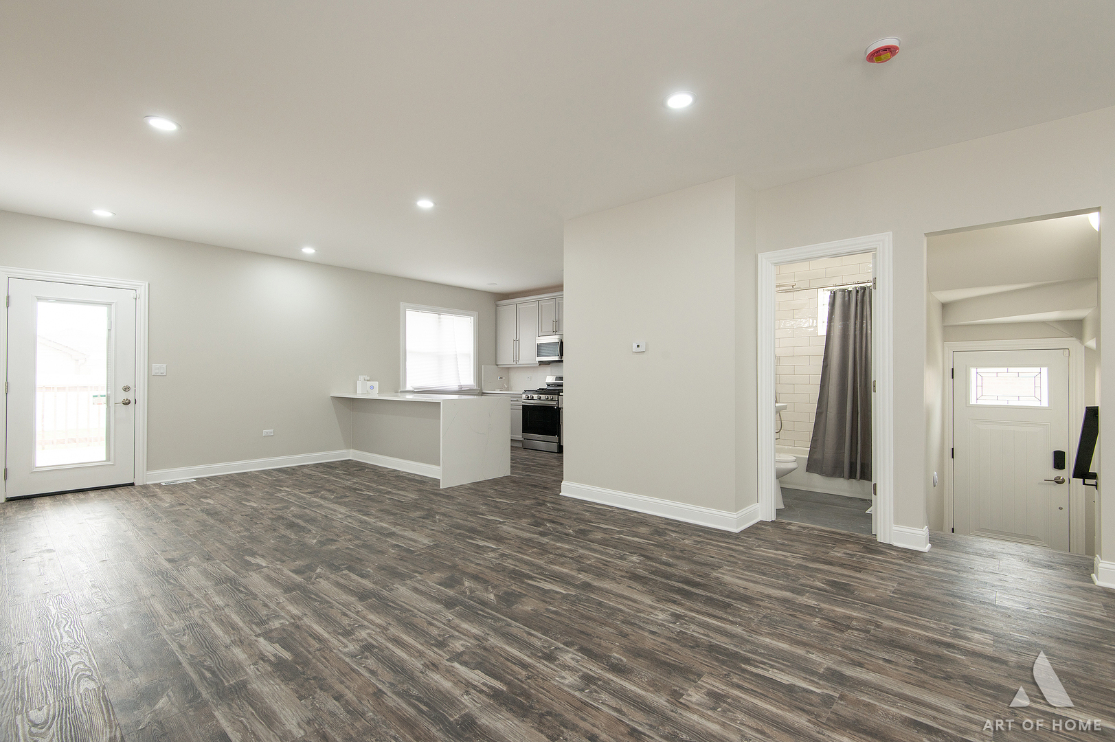 8017 S Kostner Avenue Property Photo 6