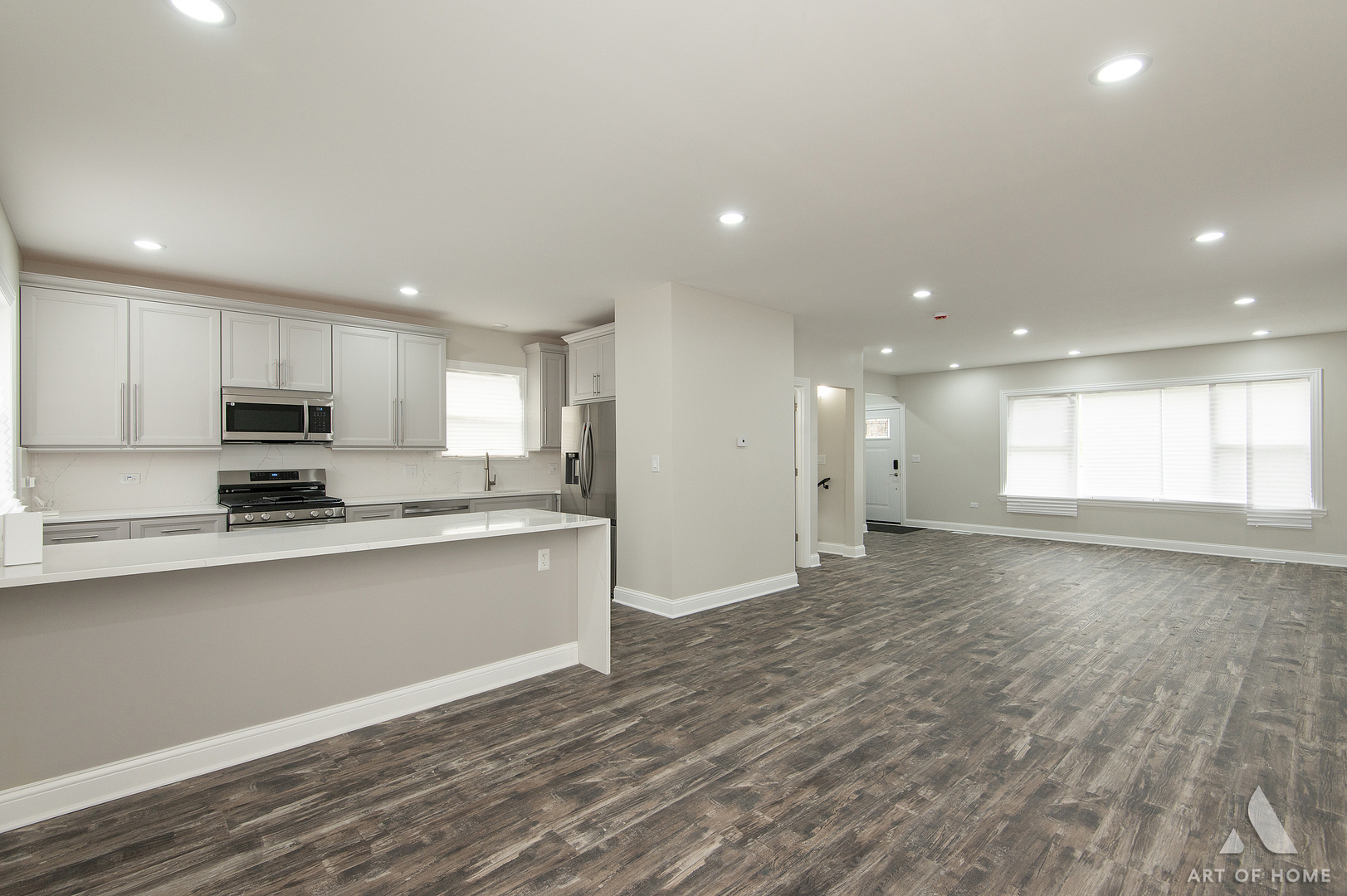 8017 S Kostner Avenue Property Photo 7