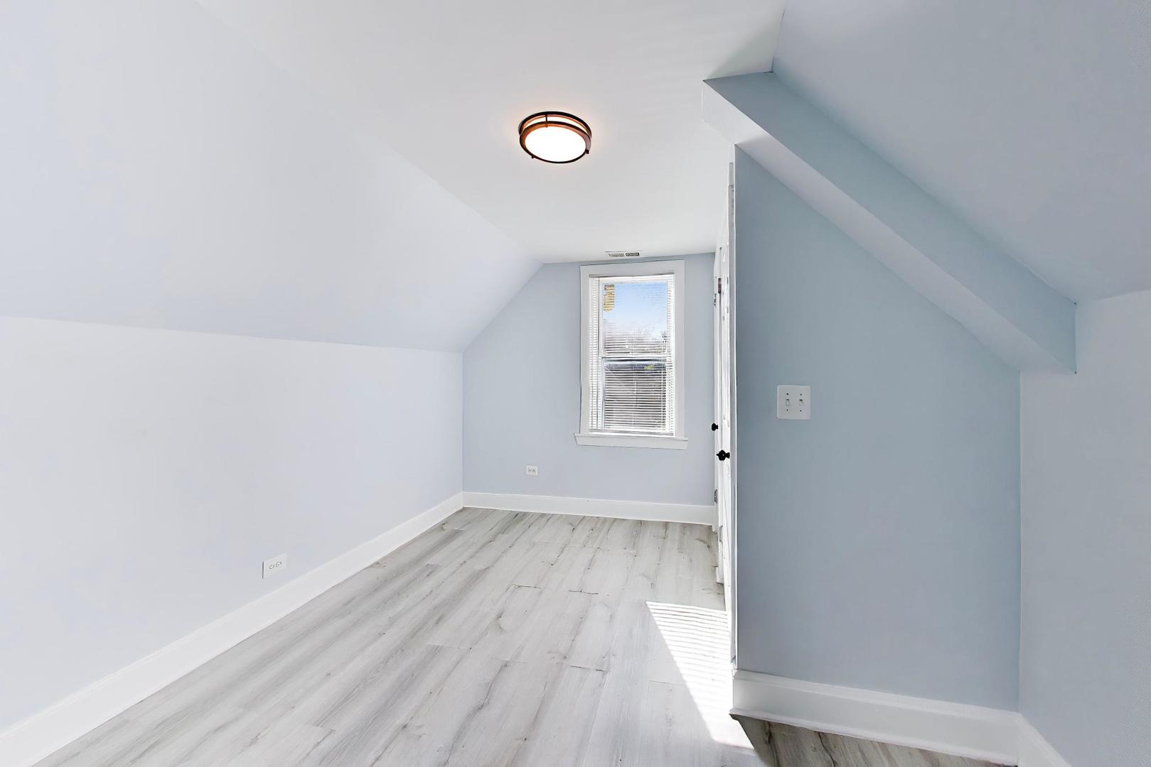 5953 S Wolcott Avenue Property Photo 25