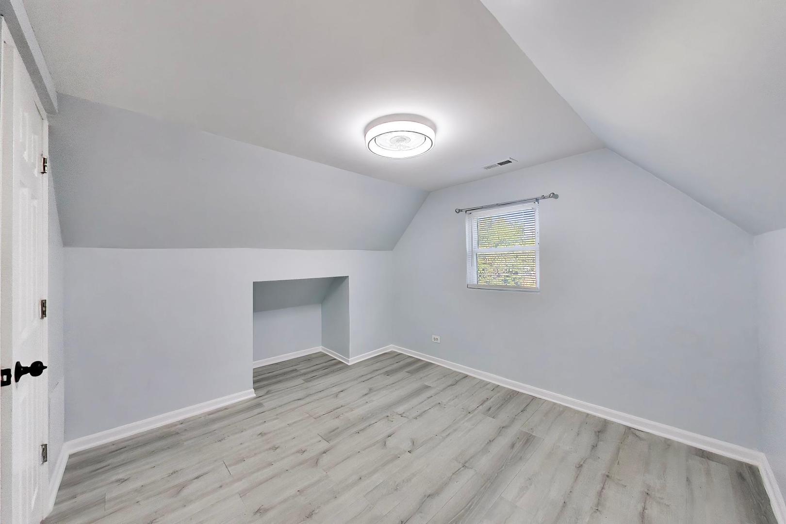 5953 S Wolcott Avenue Property Photo 30