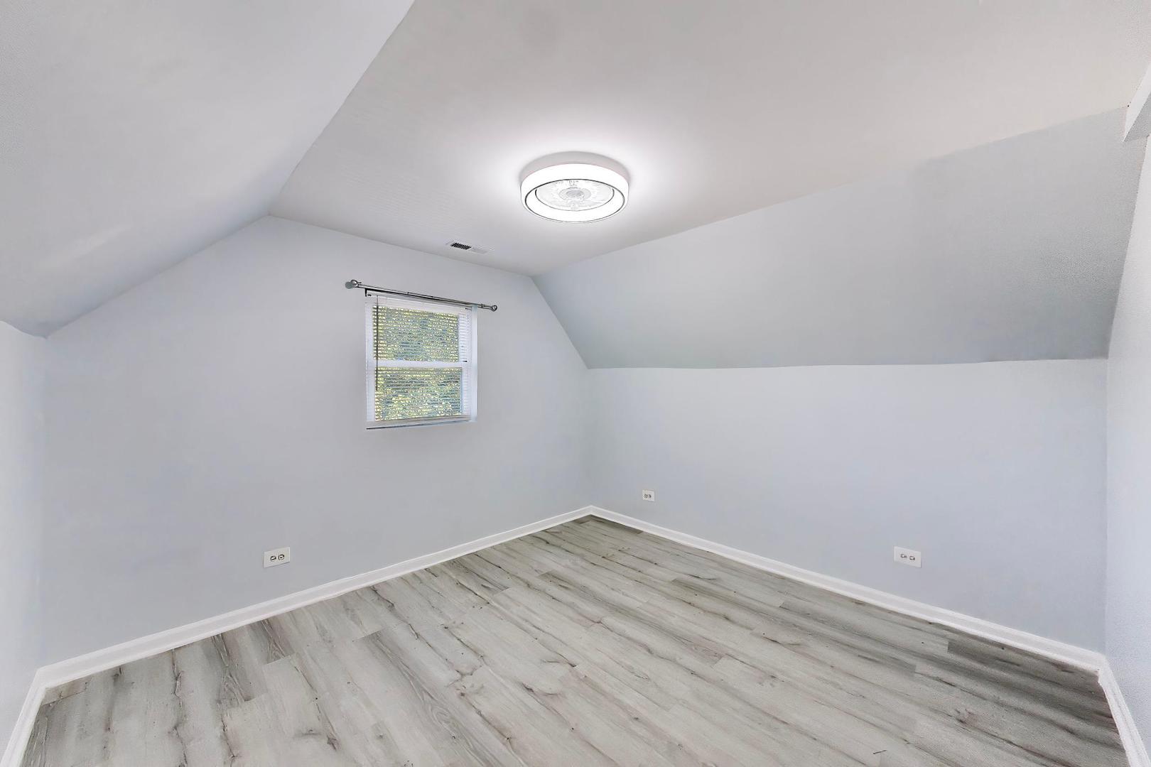 5953 S Wolcott Avenue Property Photo 31