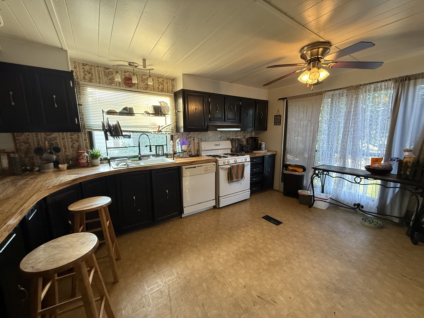 618 Tanglewood Road Property Photo 5