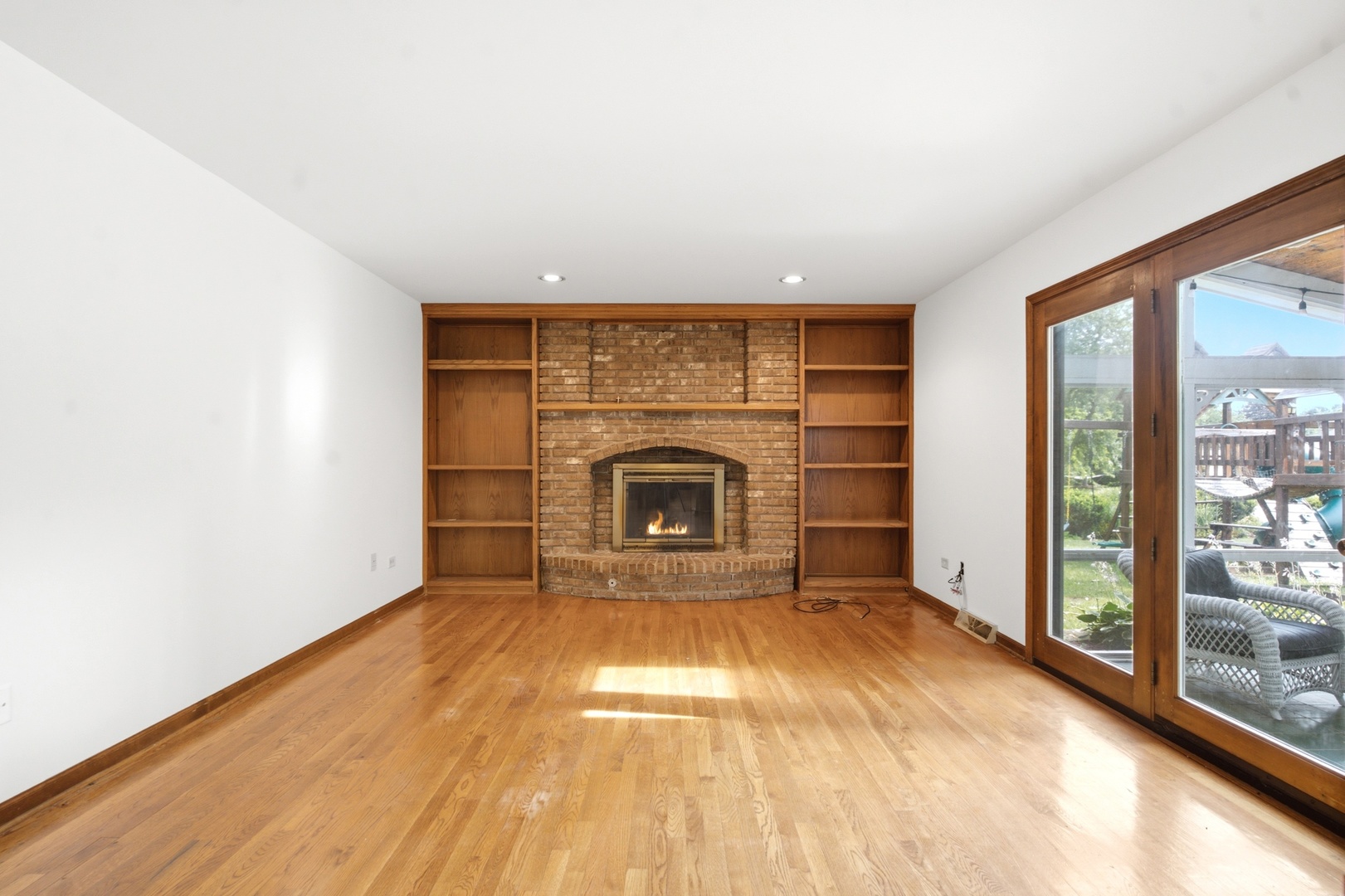 0s415 Madison Street Property Photo 5