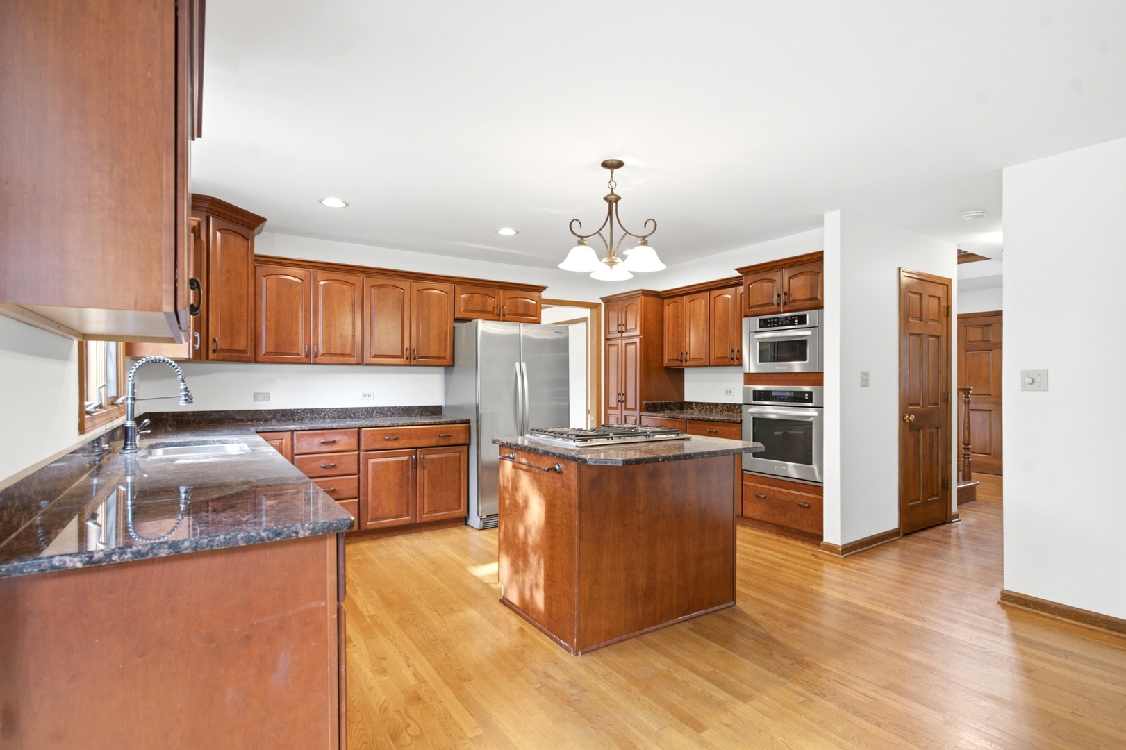 0s415 Madison Street Property Photo 11