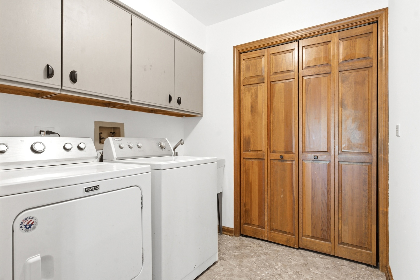 0s415 Madison Street Property Photo 18