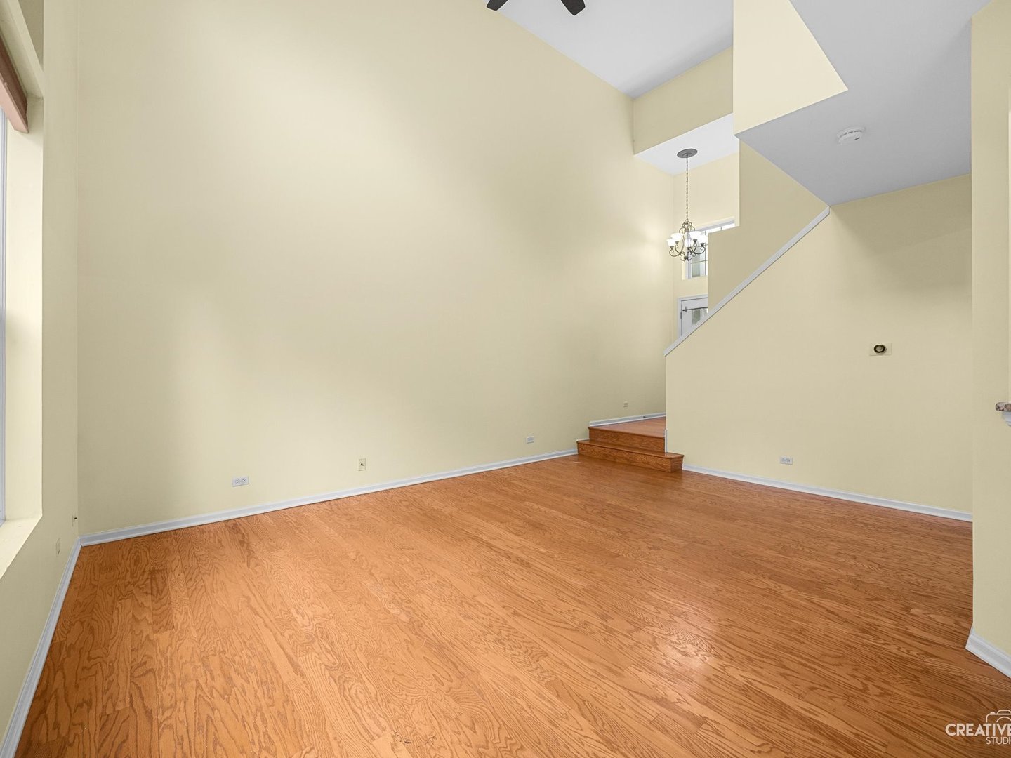 1062 Stamford Court Property Photo 6