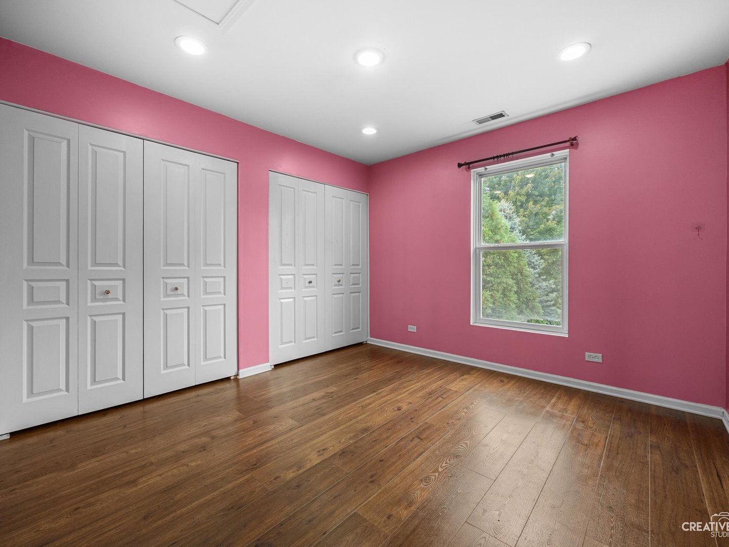 1062 Stamford Court Property Photo 12