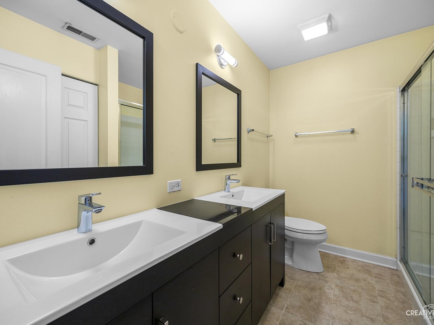 1062 Stamford Court Property Photo 18