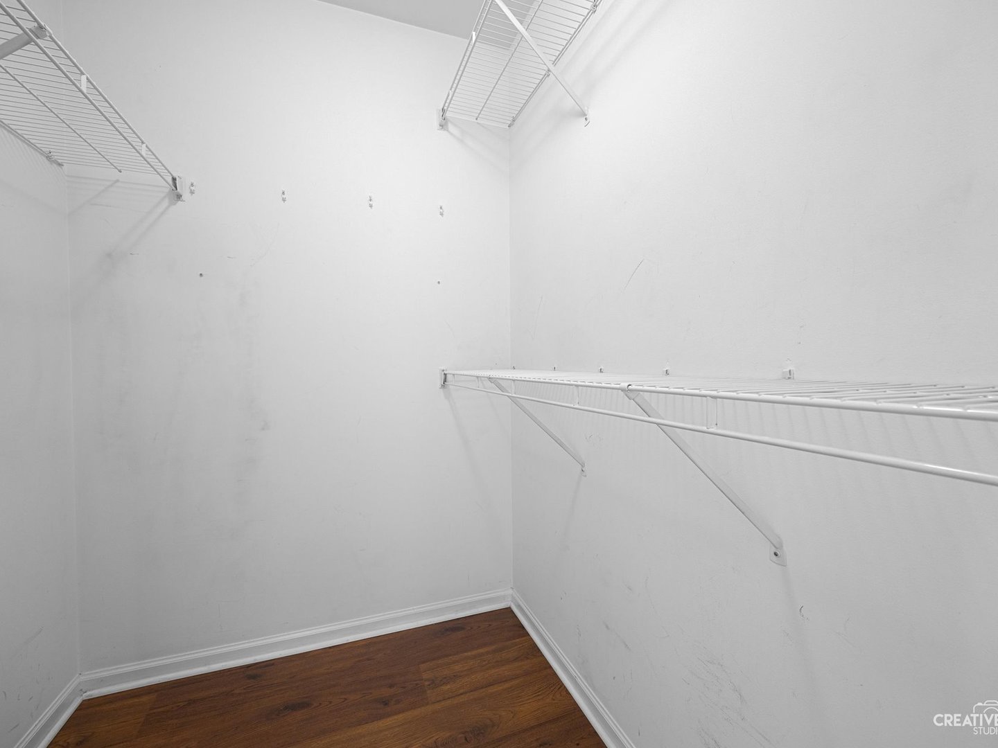 1062 Stamford Court Property Photo 19