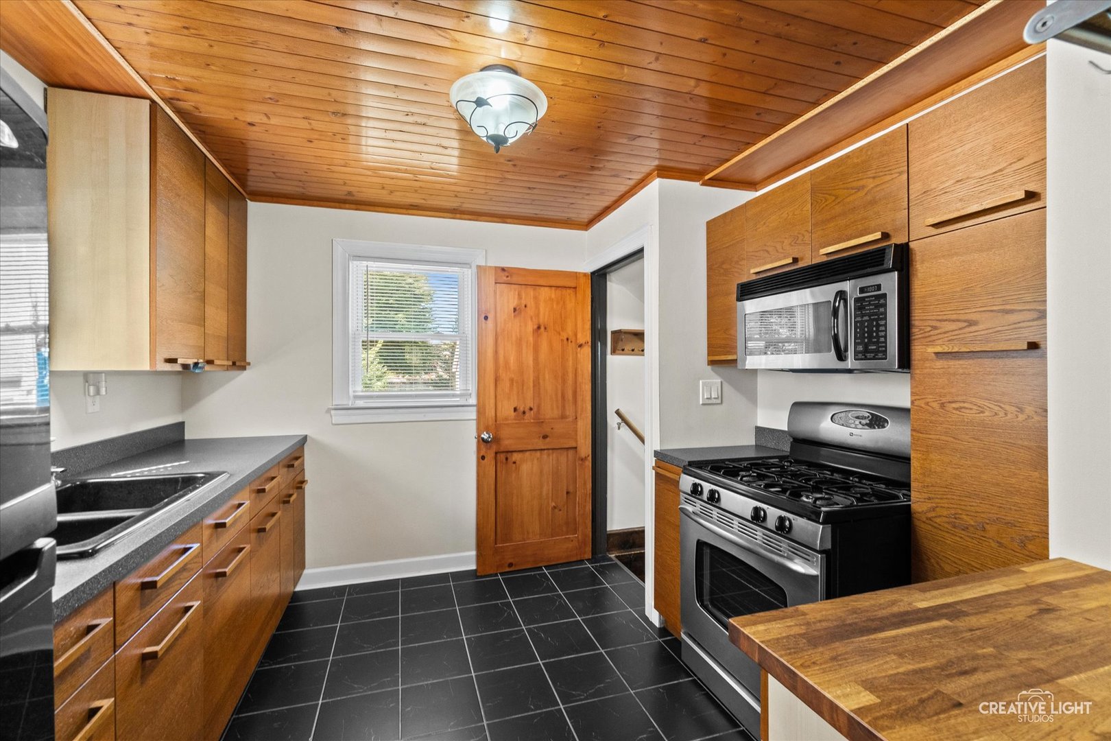 1305 5th Street Property Photo 11