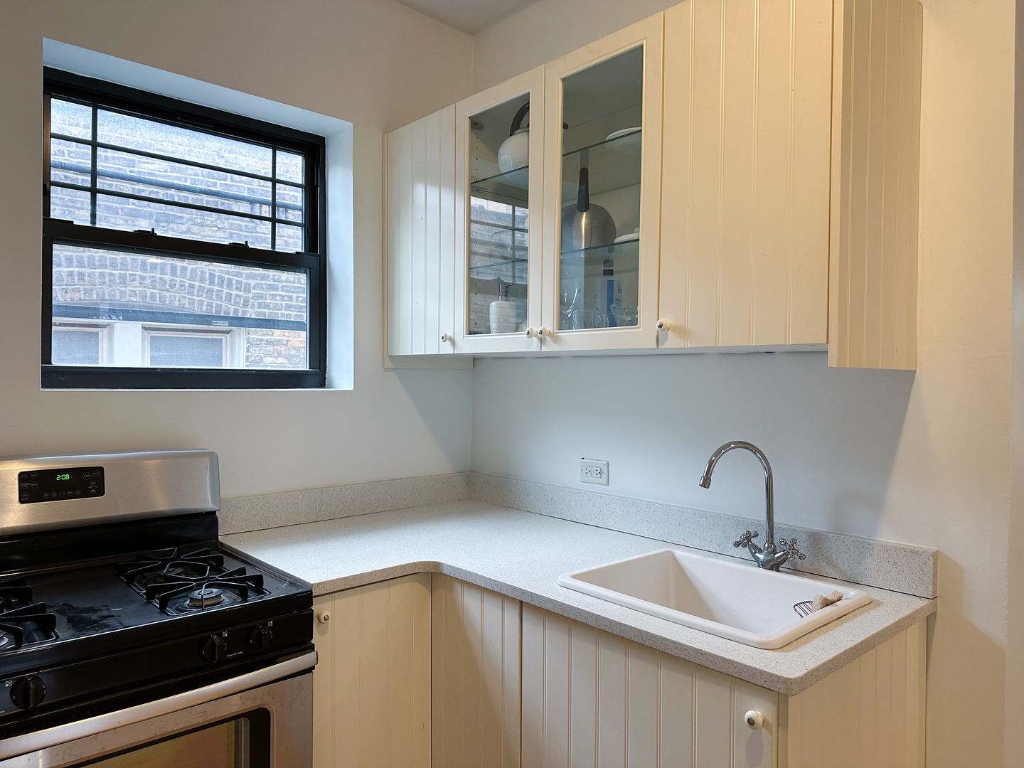 506 Madison Street 2s Property Photo 4