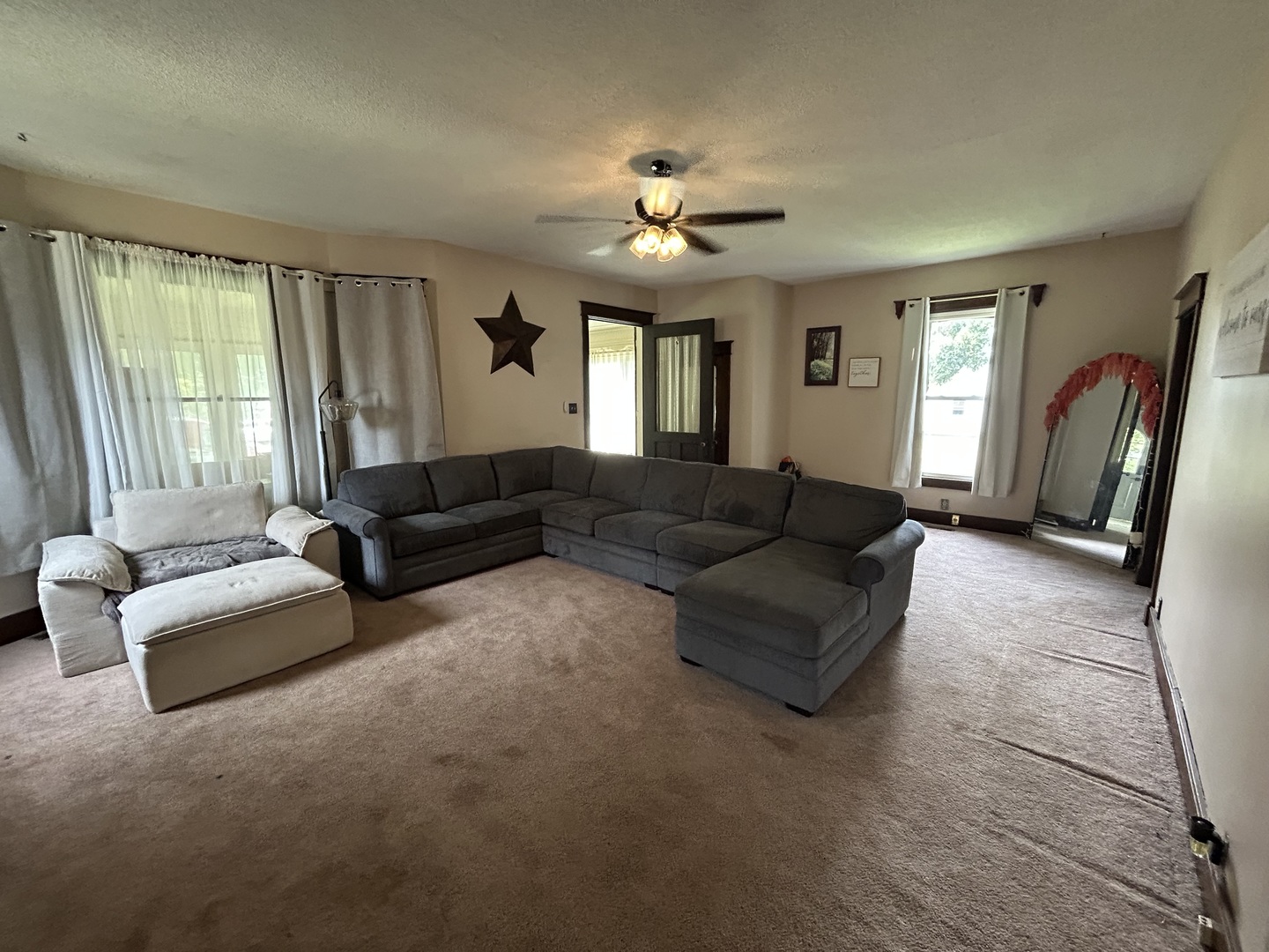 12757929 Property Photo 10
