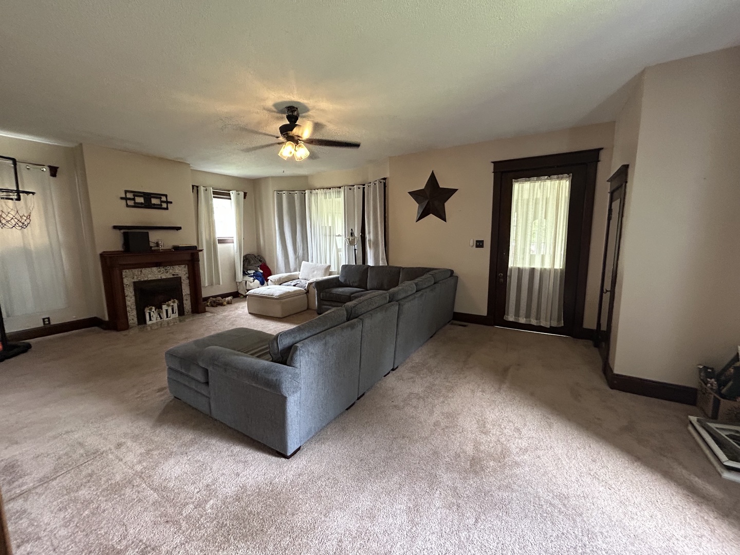 12757929 Property Photo 11