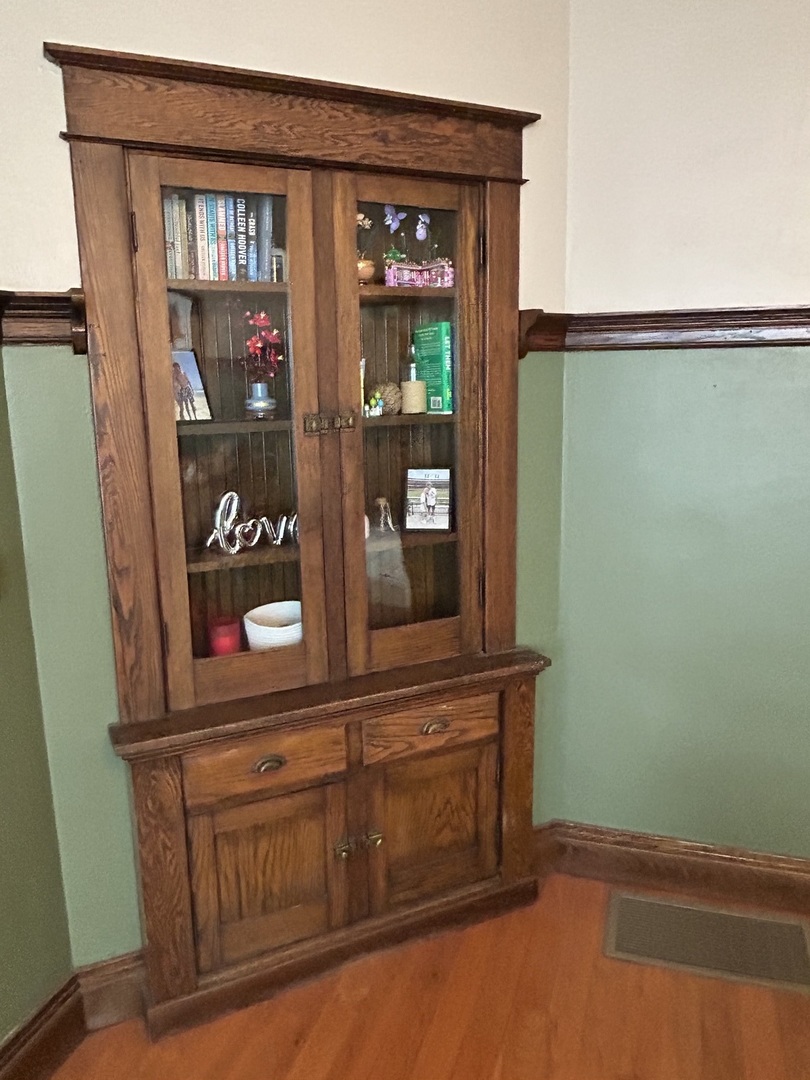12757929 Property Photo 18