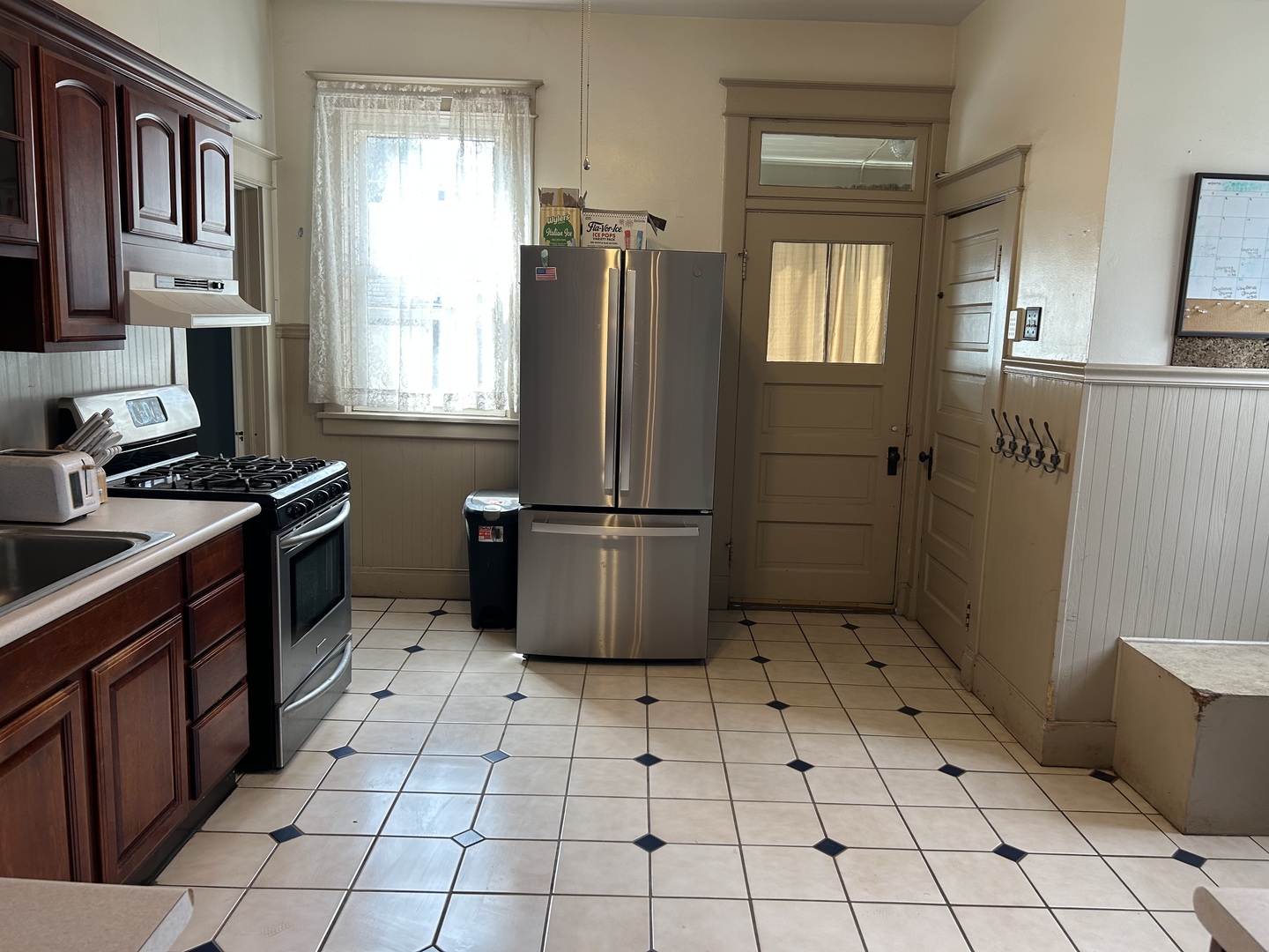 12757929 Property Photo 23