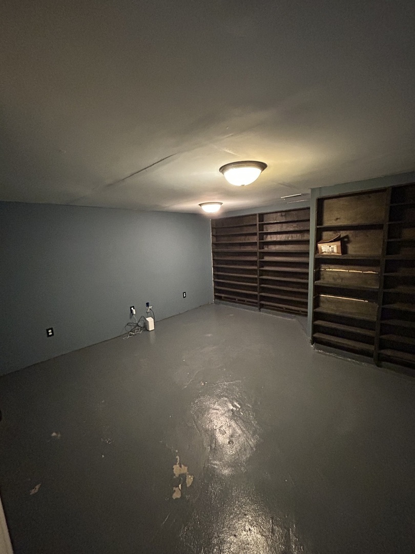 12757929 Property Photo 38