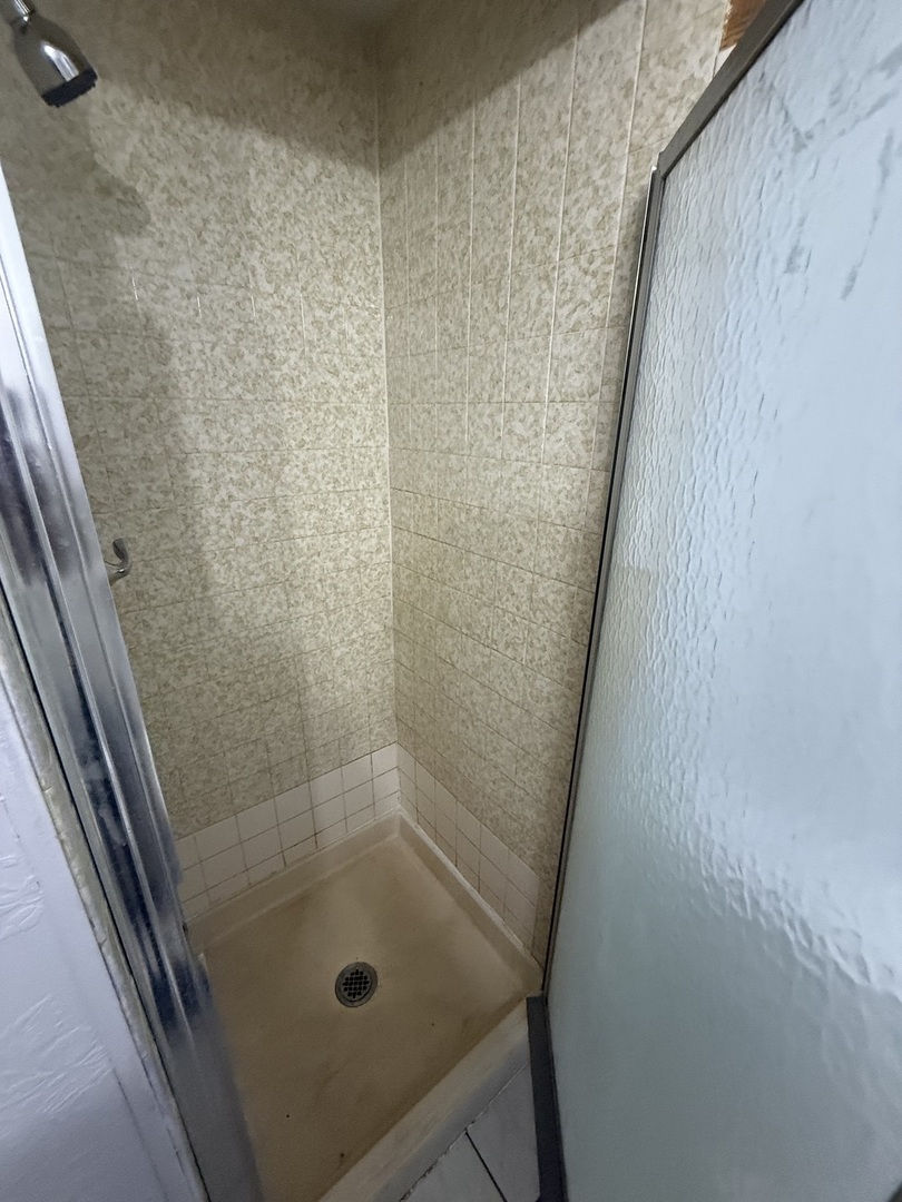 942 E 168th Street Property Photo 27