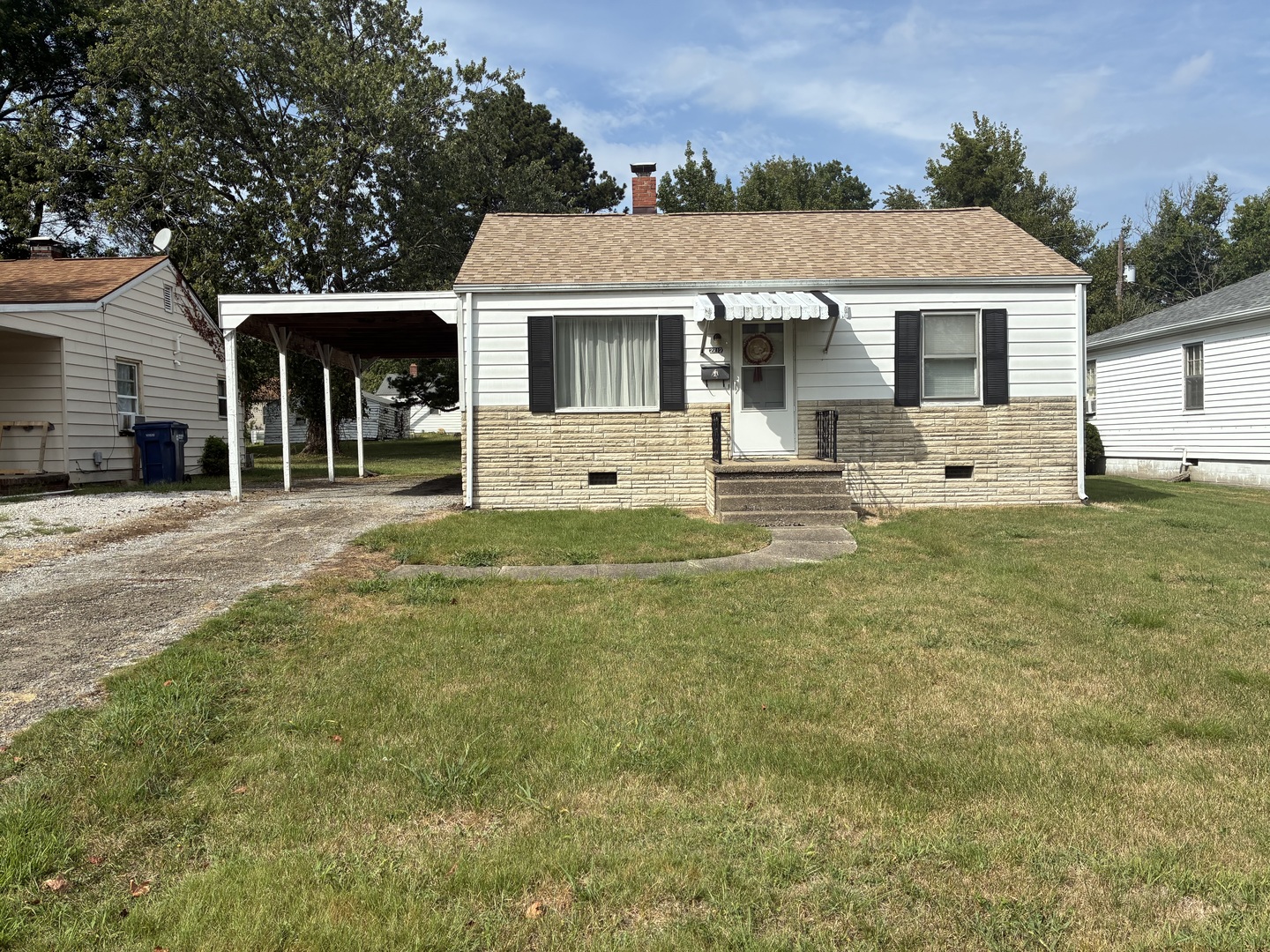 2712 Logan Street Property Photo 2