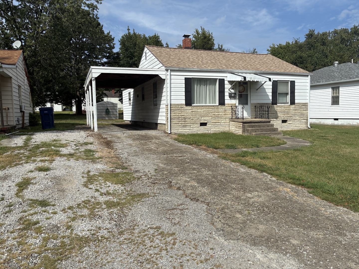 2712 Logan Street Property Photo 3