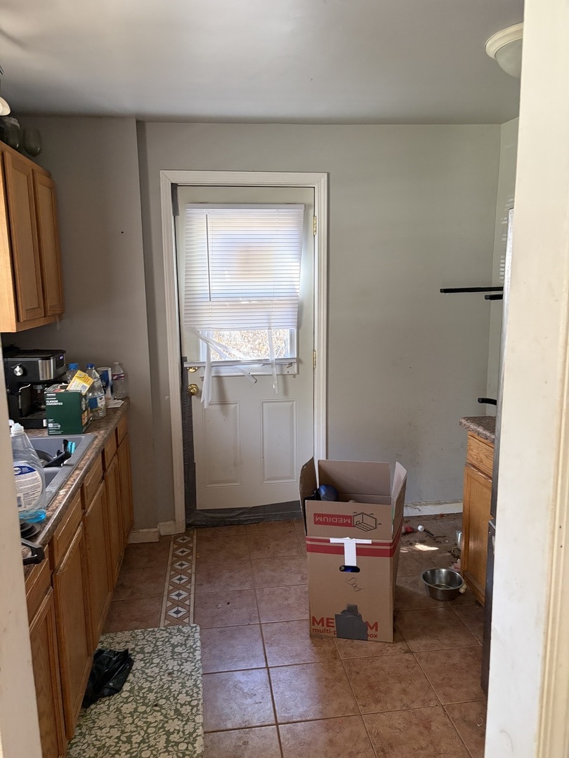 624 S Water Street Property Photo 5