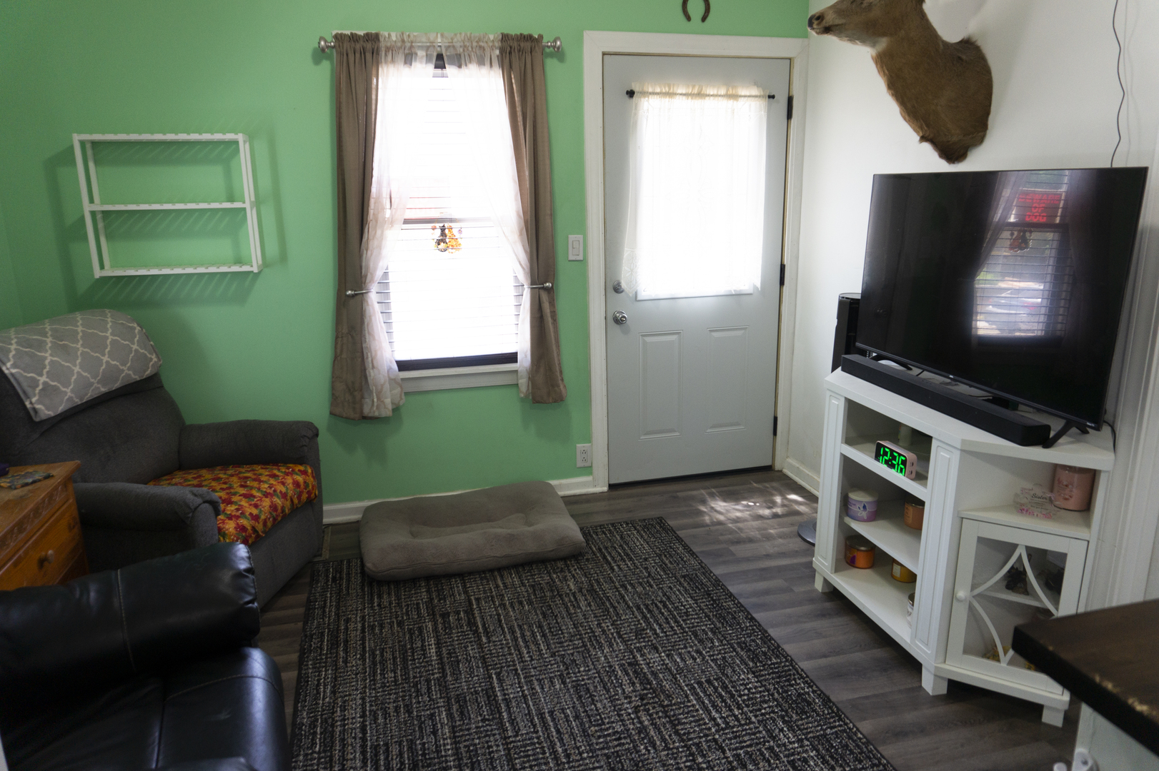 803 Houghton Street Property Photo 3