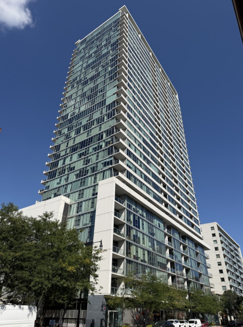 1720 S Michigan Avenue 1106 Property Photo 1