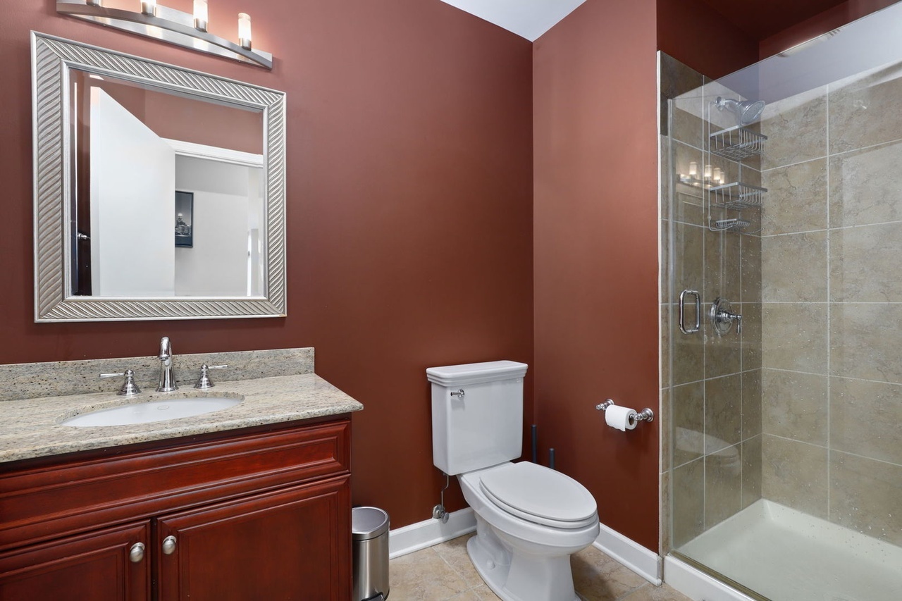 1600 S Prairie Avenue 1204 Property Photo 10