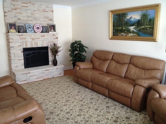 2503 N Hainsworth Avenue Property Photo 2