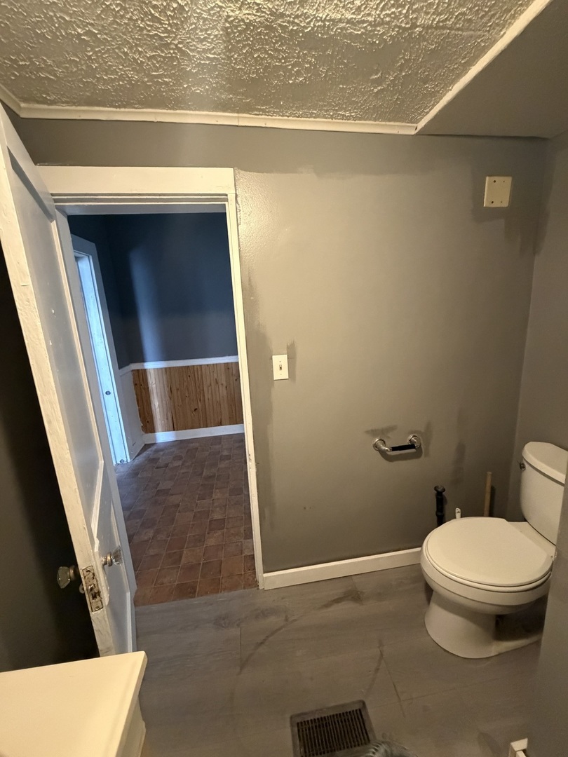 110 W Webb Street Property Photo 11