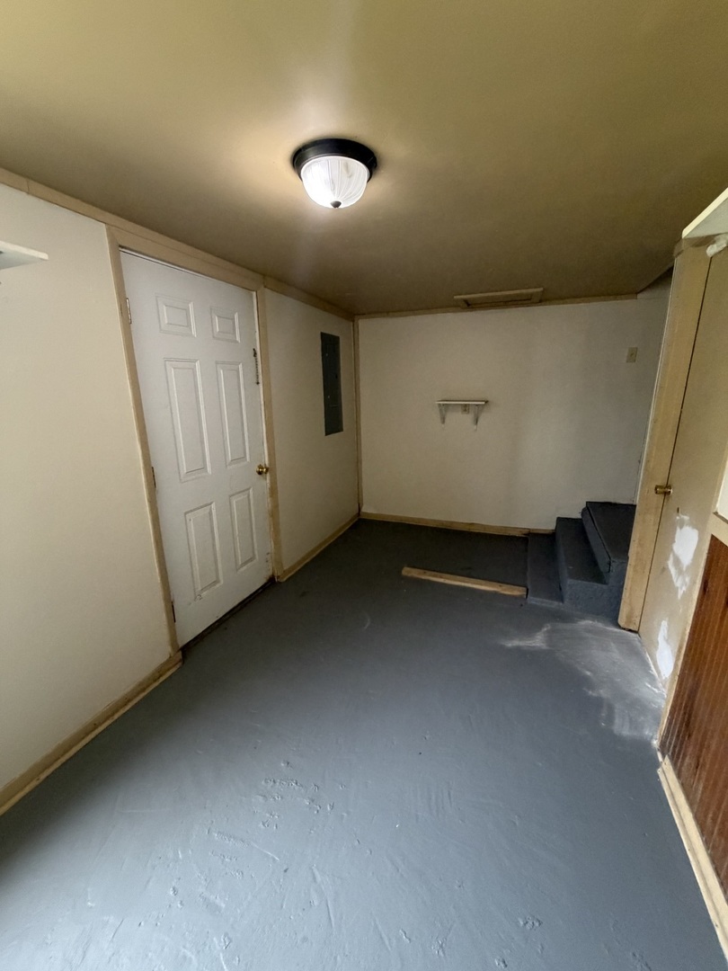 110 W Webb Street Property Photo 18