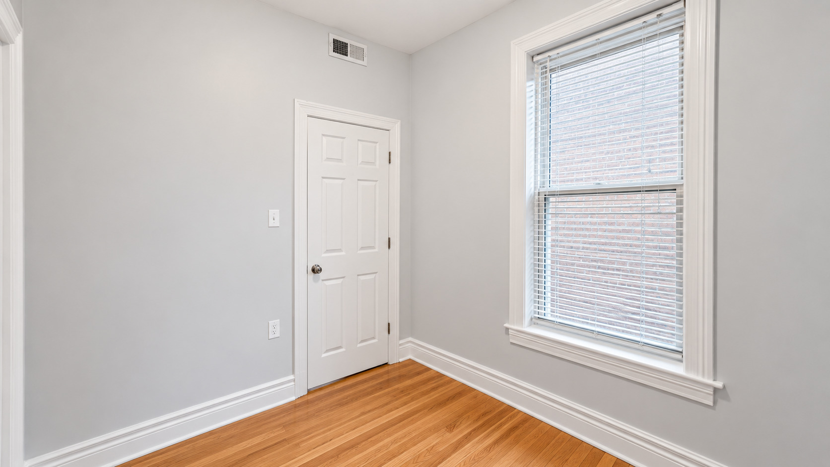 2833 N Albany Avenue 2a Property Photo 6