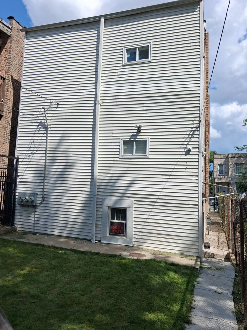 1242 S Millard Avenue Property Photo 19