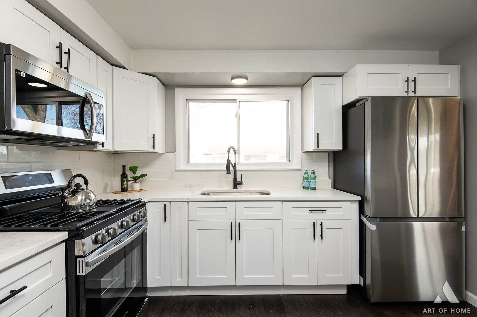 14024 S Saginaw Avenue Property Photo 8