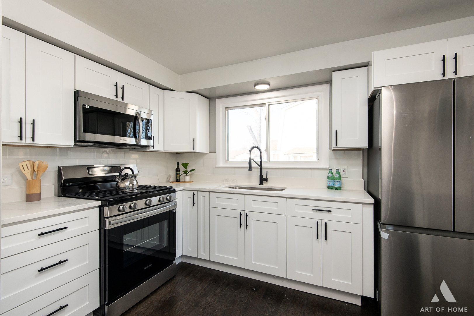 14024 S Saginaw Avenue Property Photo 9