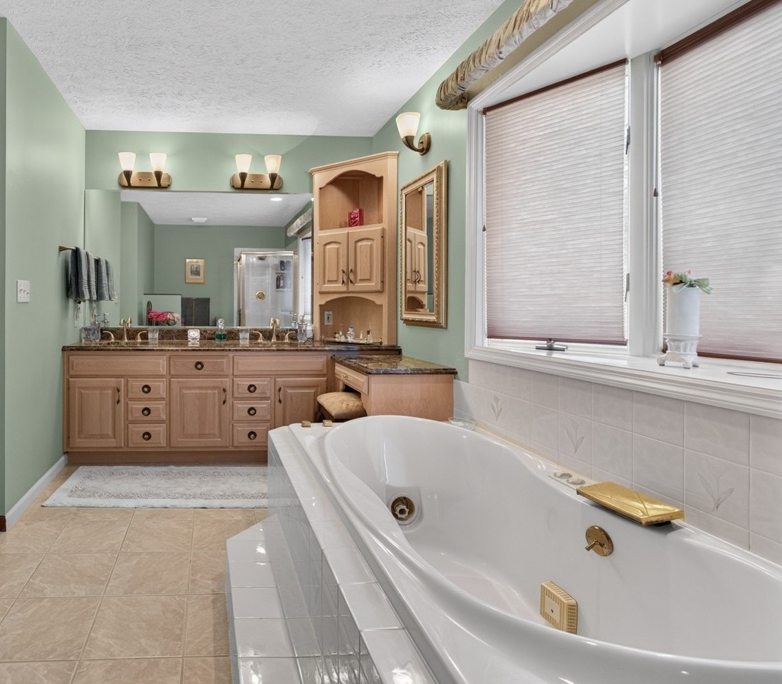 13 Bay Pointe Drive Property Photo 25