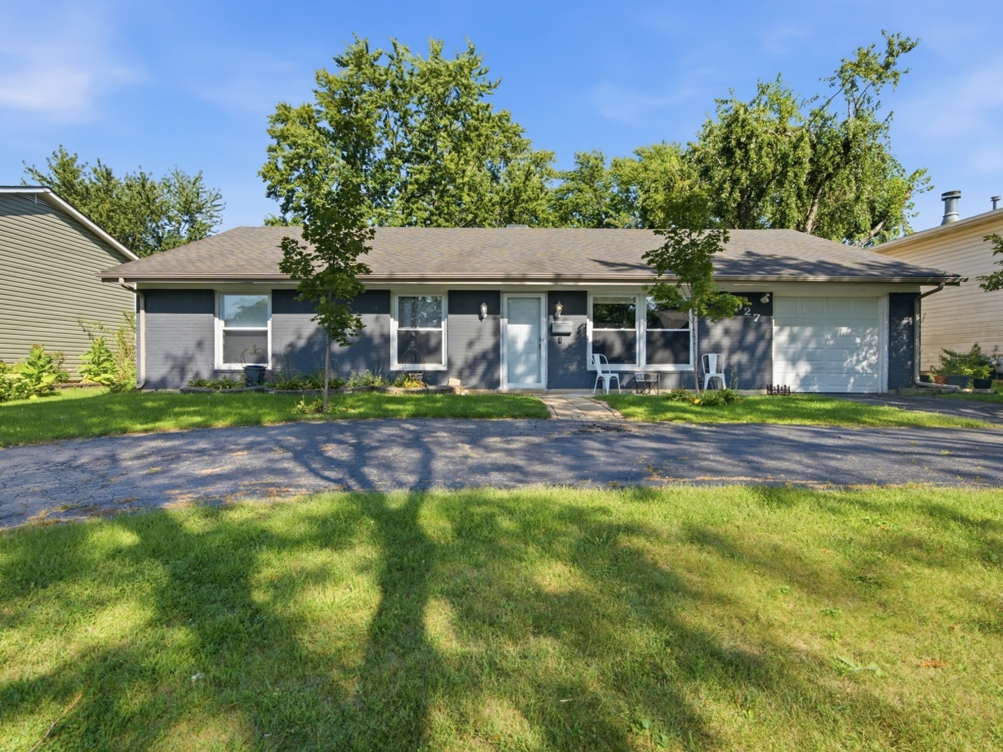 7927 Sherwood Circle Property Photo 1