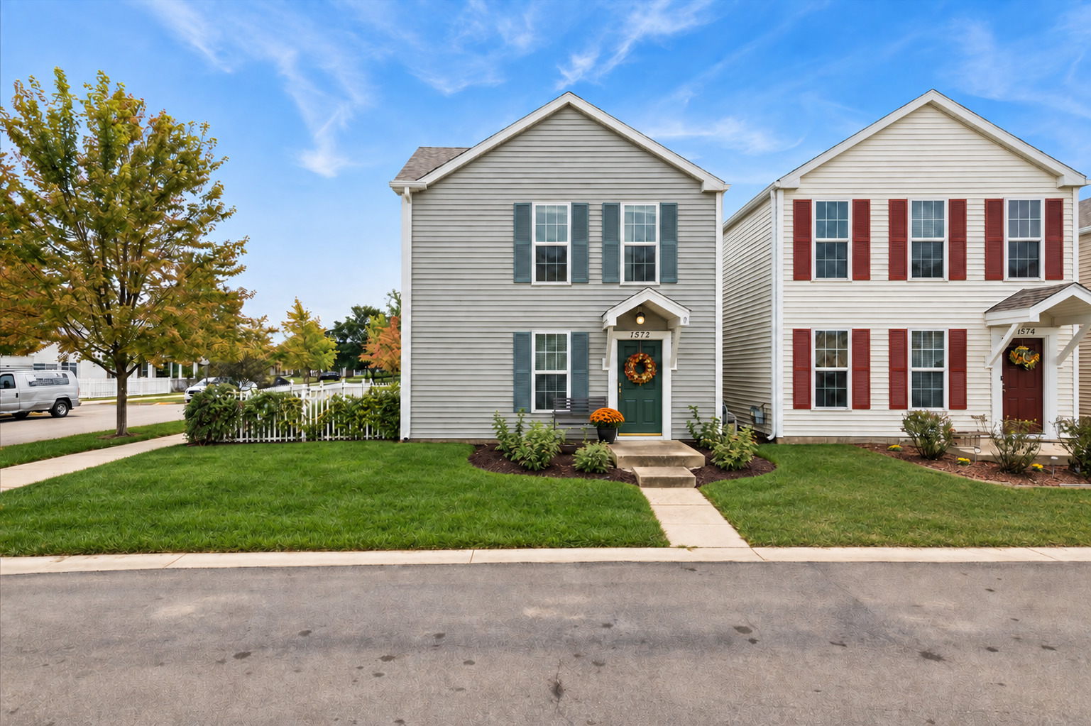 1572 Victoria Park Circle Property Photo 1