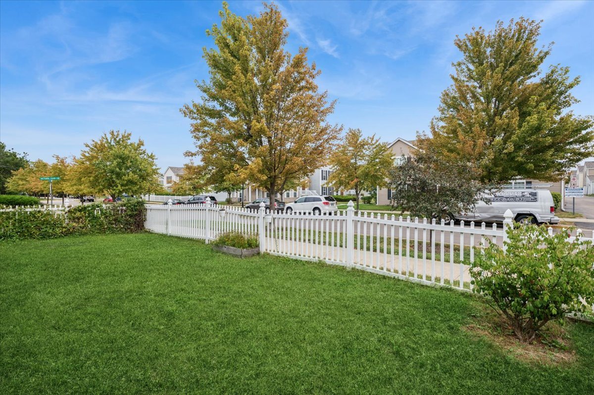1572 Victoria Park Circle Property Photo 19